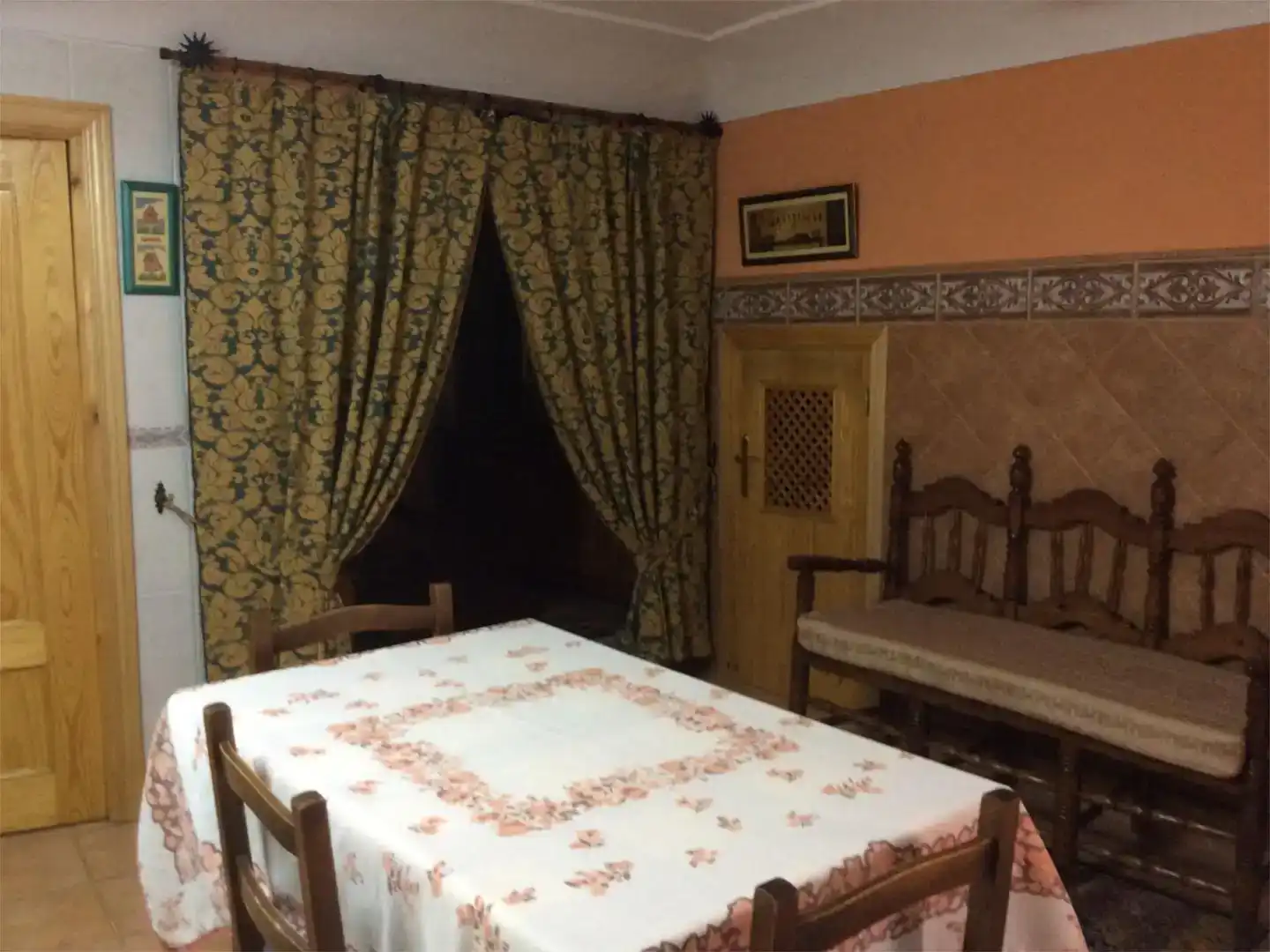 Menjador de Casa adosada en venda en Albalá