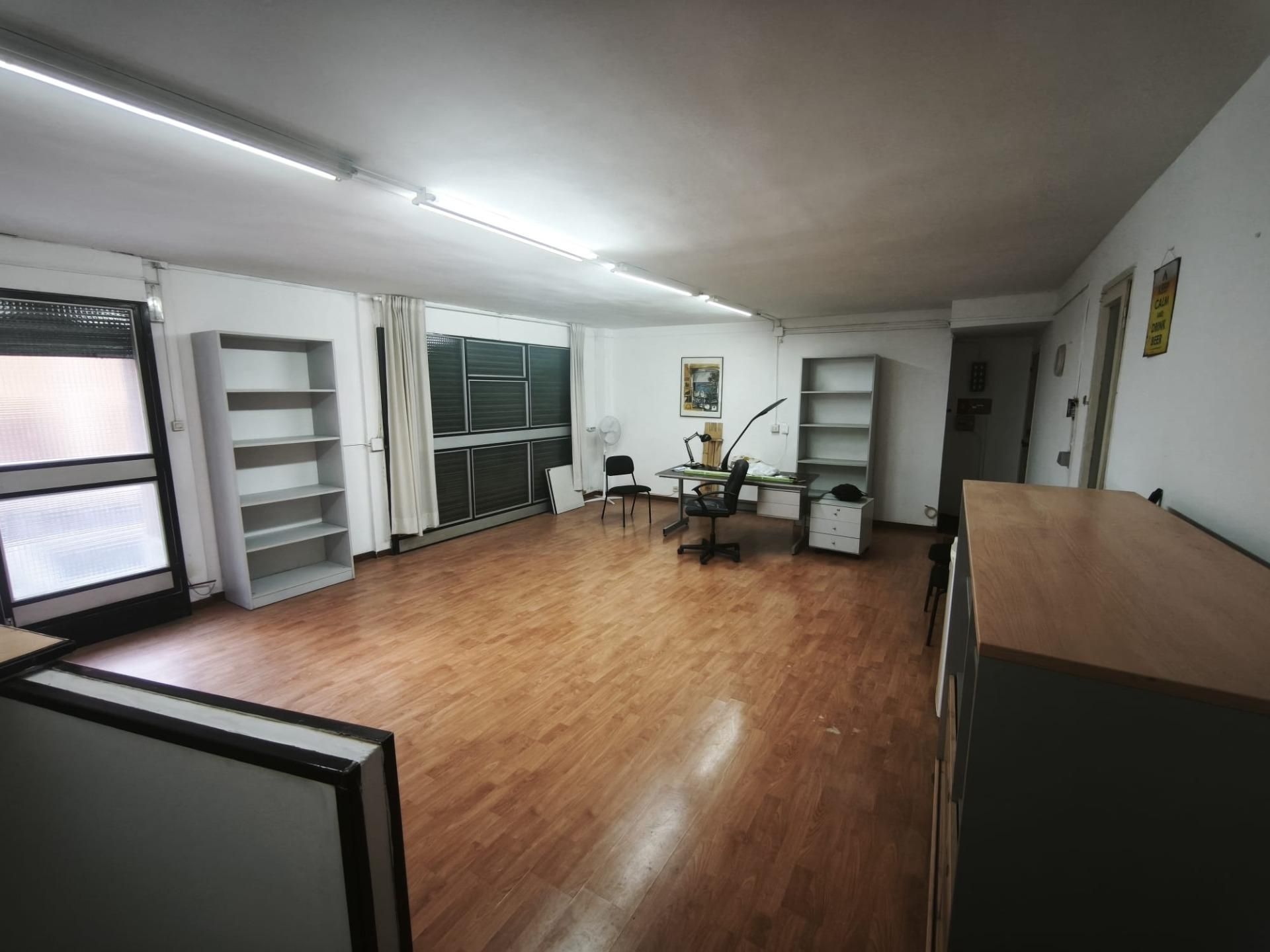 Premises for rent in Carrer de Tirso, El Coll, Gràcia