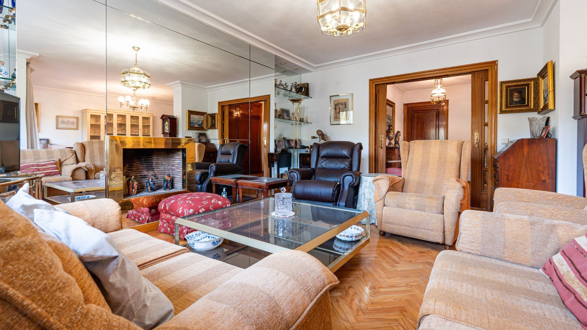 Living room of Flat for sale in Pozuelo de Alarcón  with Air Conditioner, Heating and Terrace