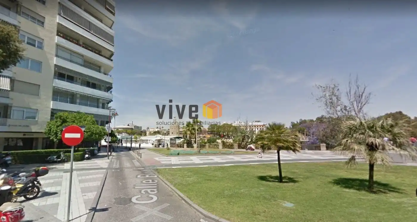 Parking de Piso de alquiler en Sevilla con Aire acondicionado y Amueblado