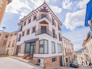 Residenziale con ascensore in vendita a Calle ALMENILLAS