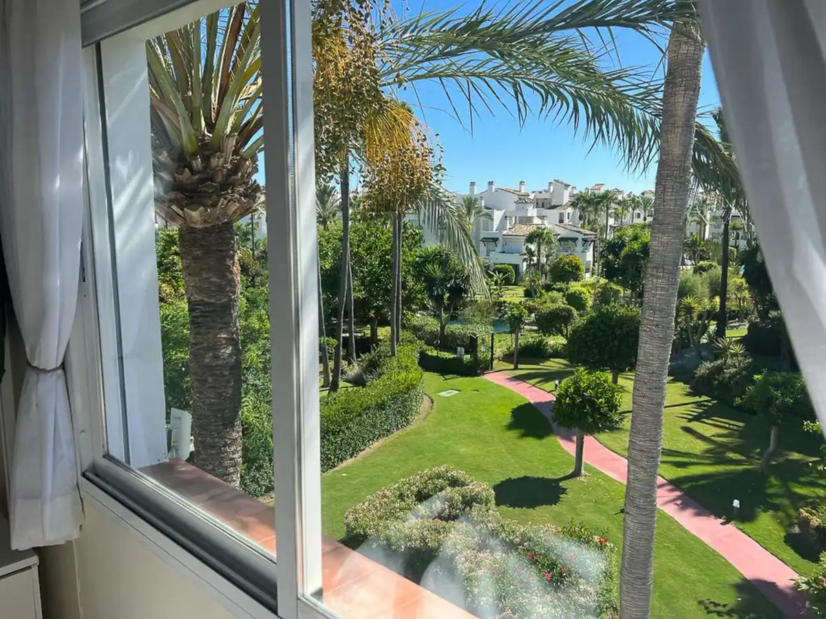 Apartamento con piscina en venta en Calle Trajano, imagen 3