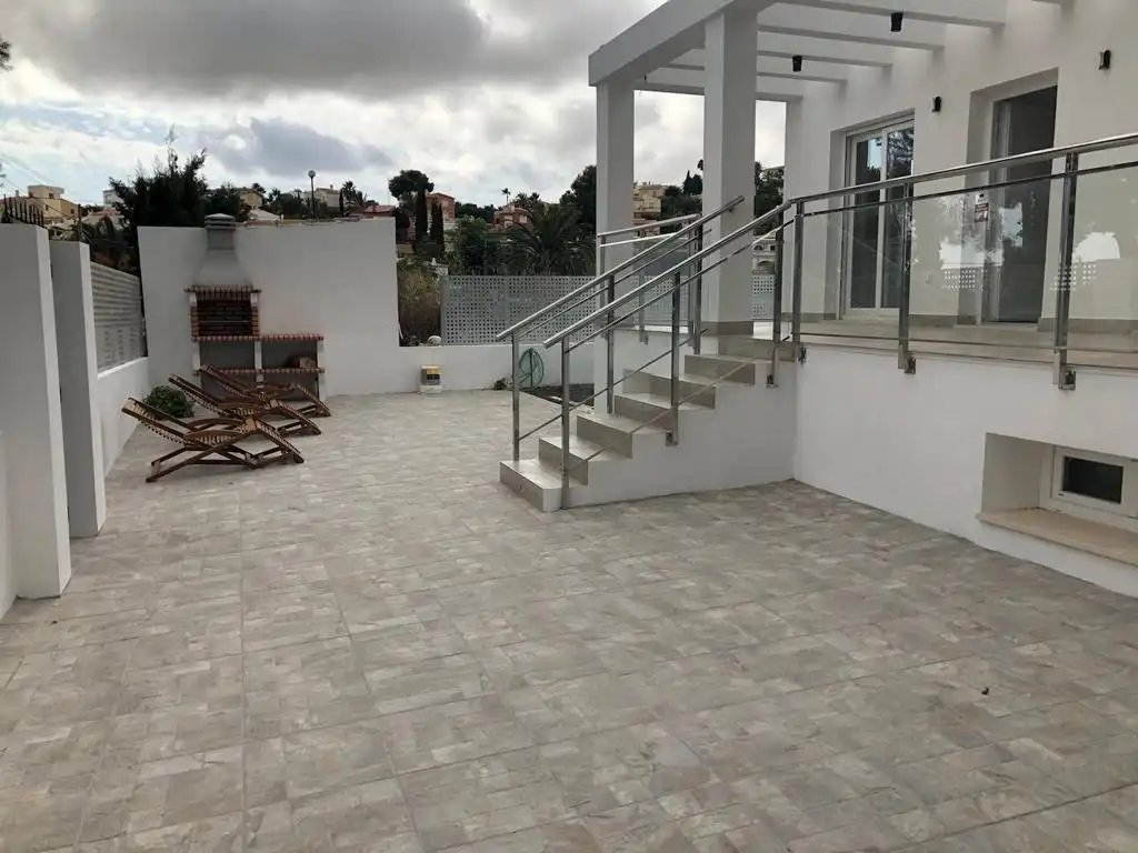 Terrassa de Casa o xalet en venda en La Nucia amb Aire condicionat, Calefacció i Terrassa