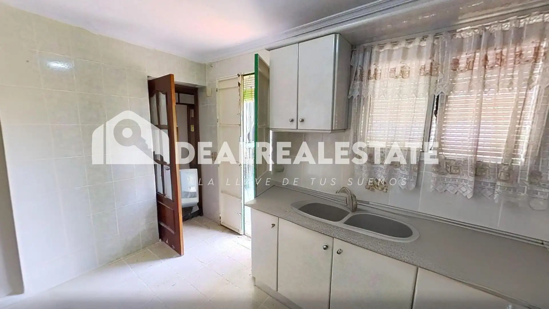 Kitchen of Houses for sale in Brenes  with Air Conditioner, Terrace and Storage room