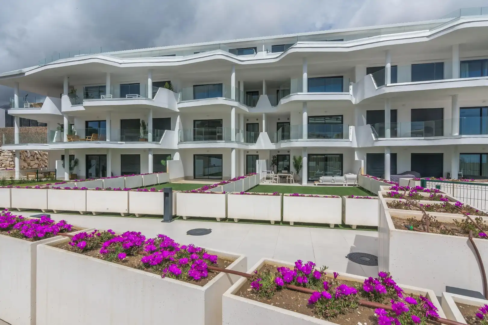 Exterior view of Flat for sale in Fuengirola  with Air Conditioner, Heating and Private garden