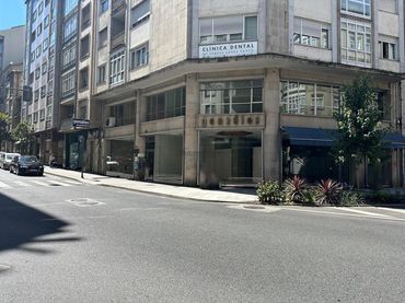 Business premises to rent in Centro
