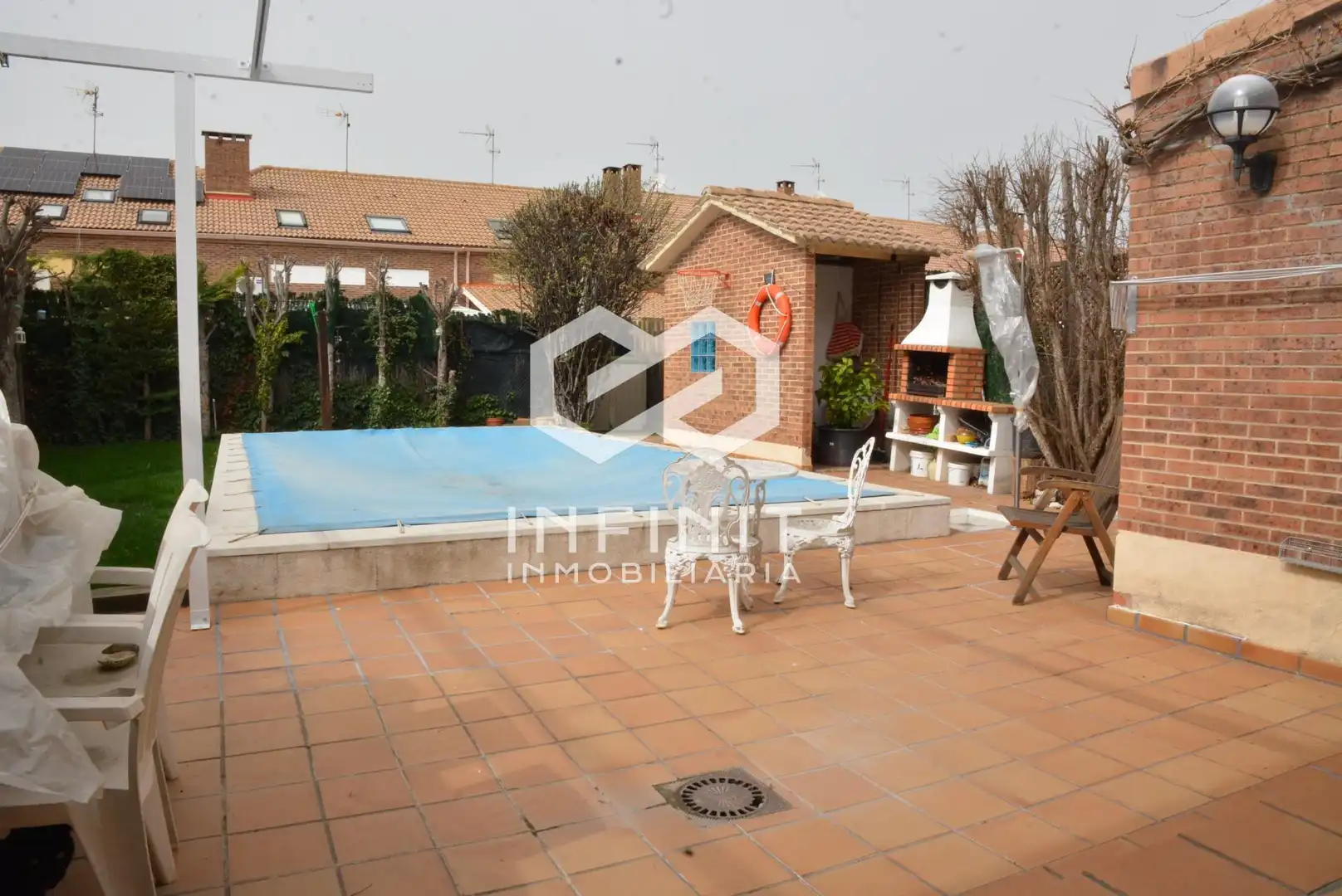 Casa adosada en venta en Villanueva de la Torre