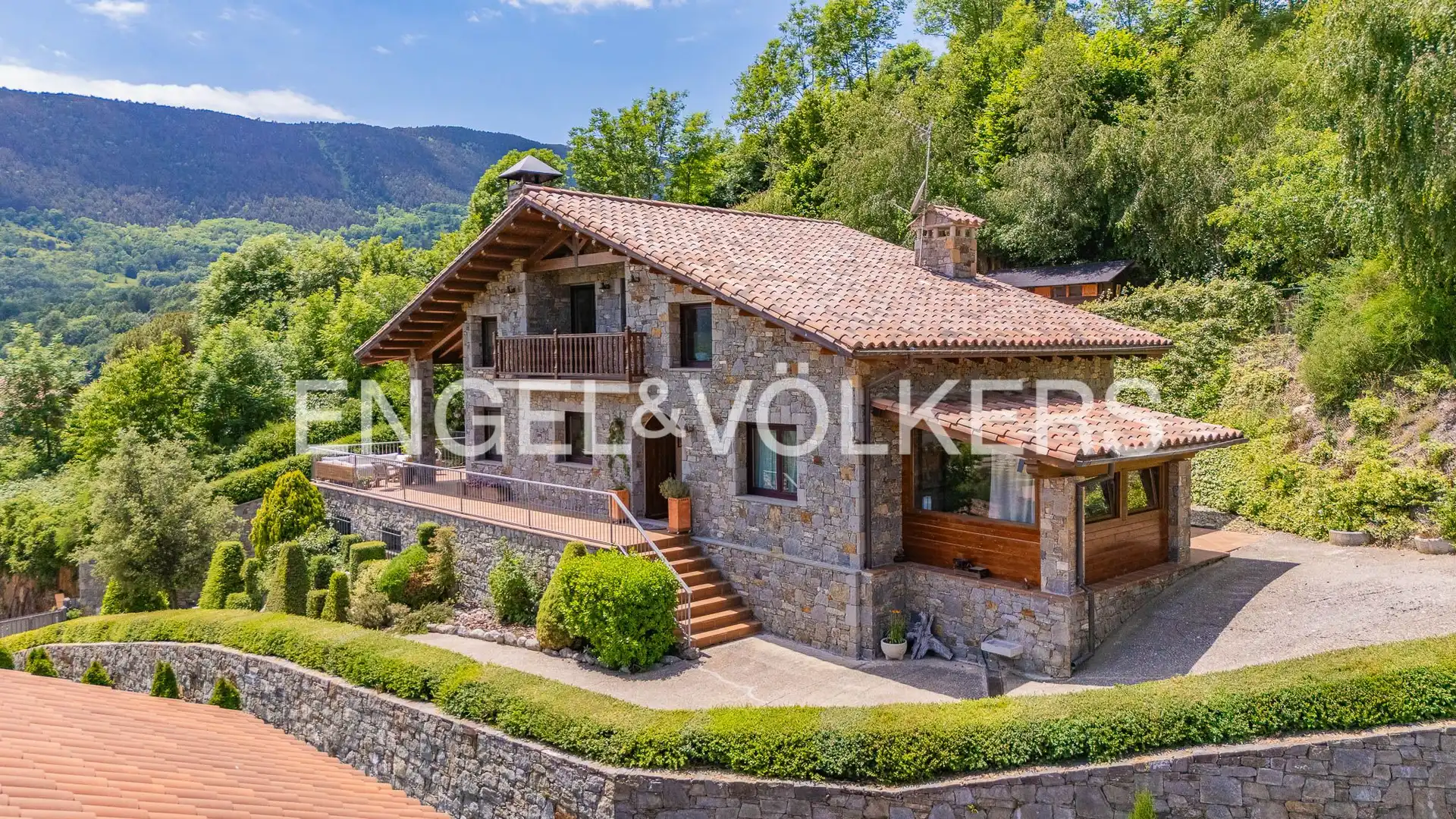 Vista exterior de Casa o xalet en venda en Llanars amb Calefacció, Jardí privat i Parquet