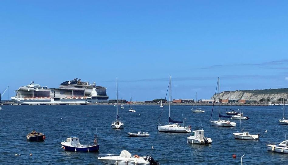 Photo 1 of Flat for sale in Avenida Basagoiti, 37, Centro - Puerto Viejo, Bizkaia