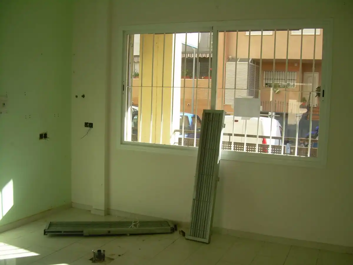 Business premises for sale in La Hispanidad - Verdeluz, imagen 6
