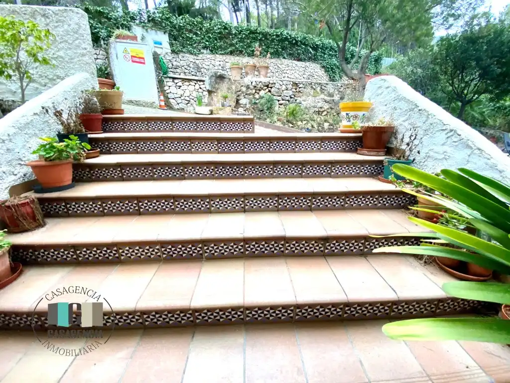 Casa o xalet en venda a Montornés - Las Palmas - El Refugio