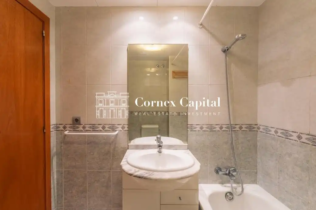 Bathroom of Flat for sale in Torroella de Montgrí  with Heating, Terrace and Balcony