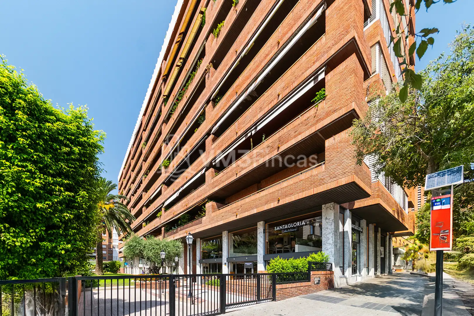 Außenansicht von Wohnung zur Miete in Barcelona mit Klimaanlage, Heizung und Terrasse