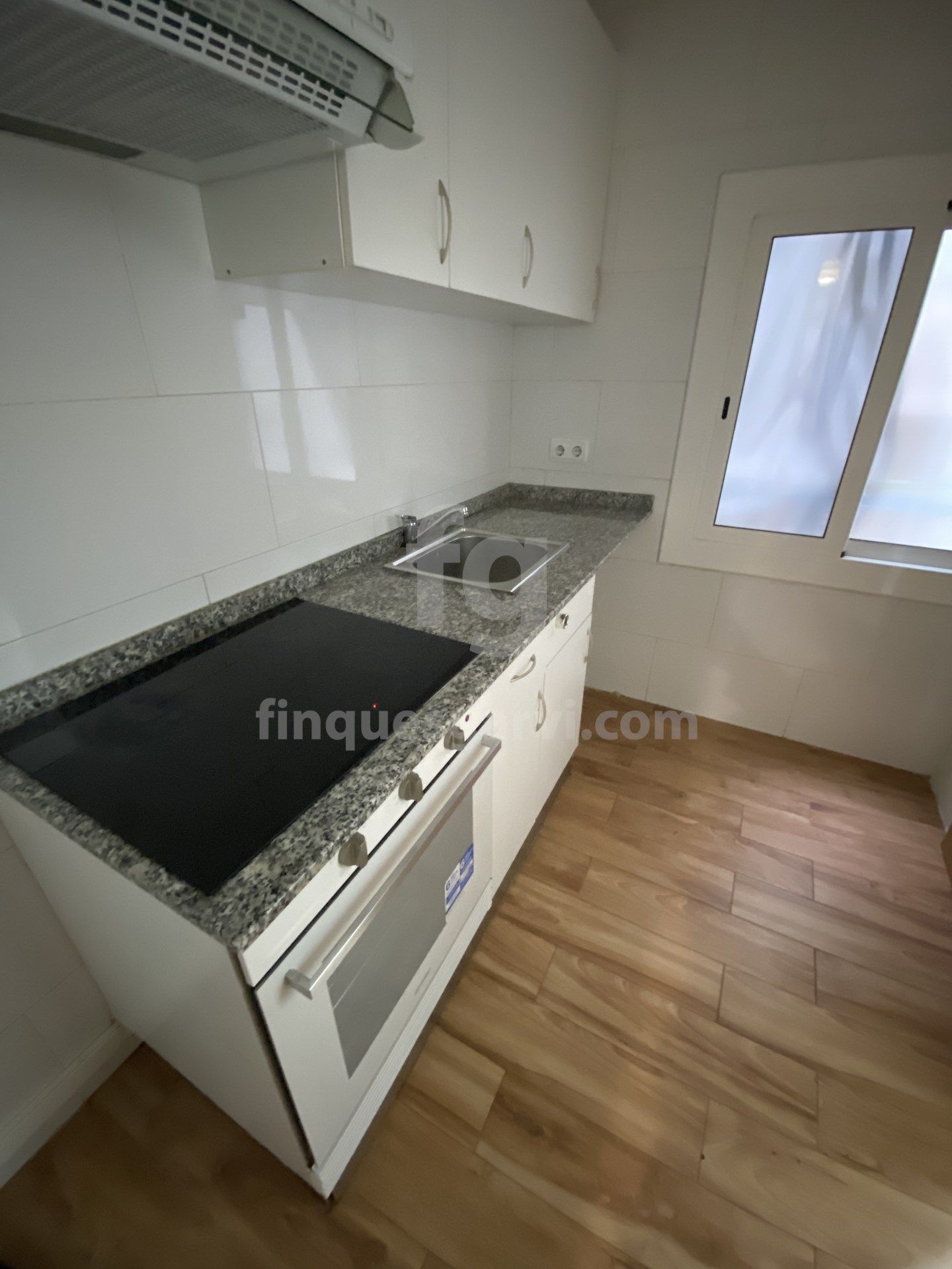 Kitchen of Flat for sale in L'Hospitalet de Llobregat