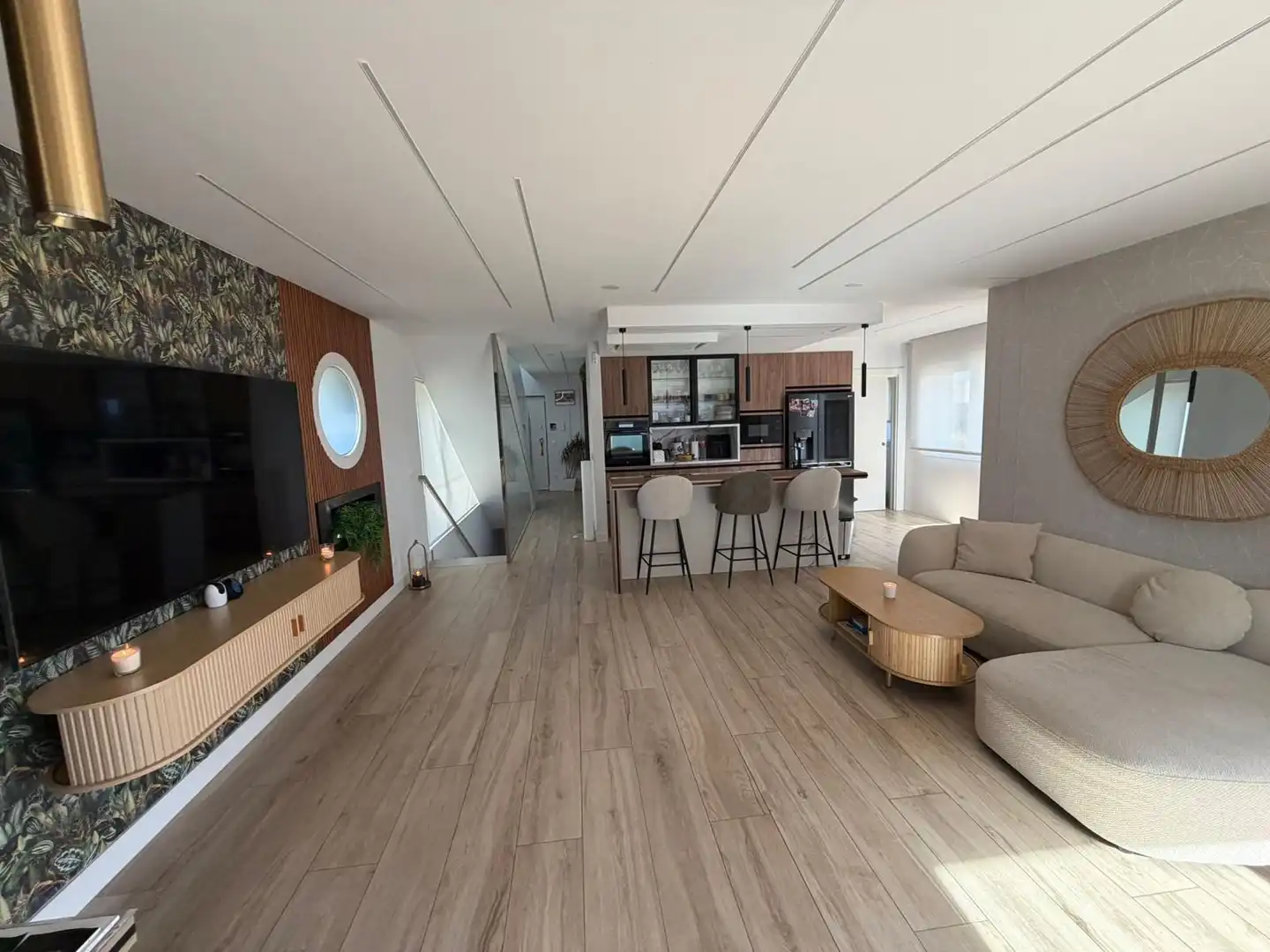 Sala d'estar de Casa o xalet en venda en Santander amb Calefacció, Jardí privat i Parquet