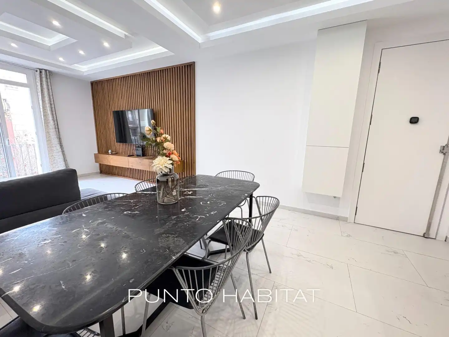 Piso con terraza en venta en Carrer del Consell de Cent, imagen 4