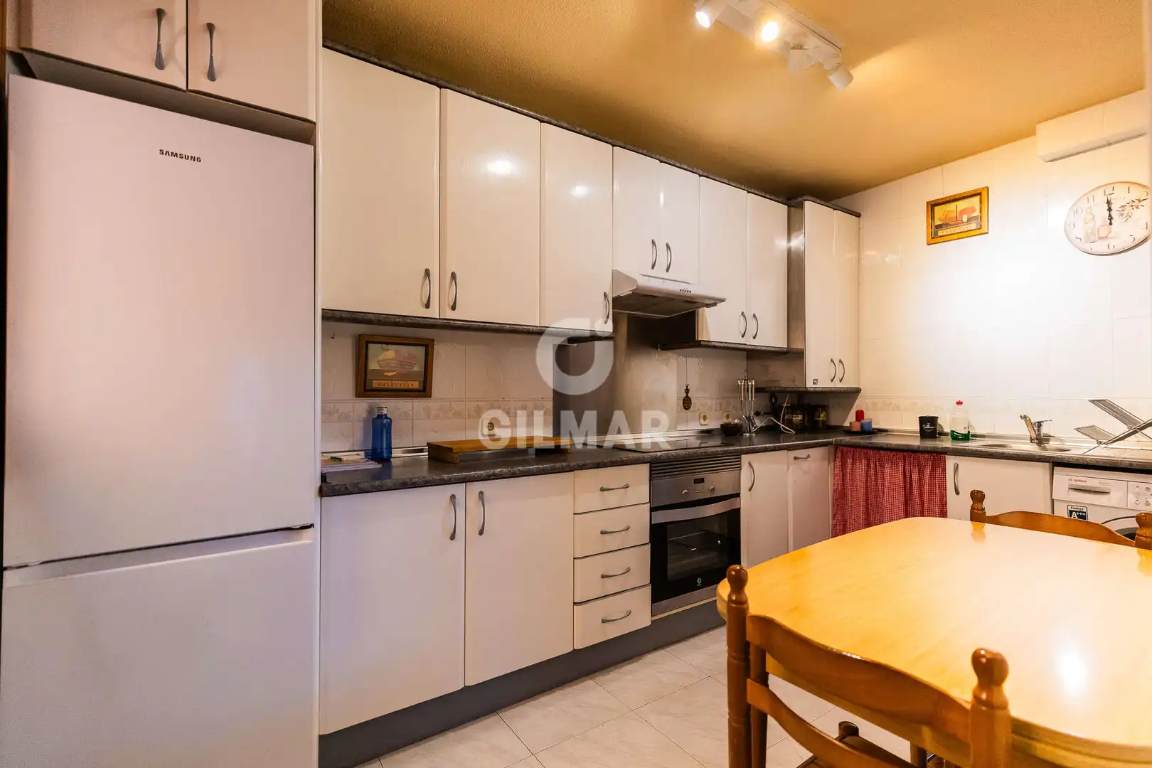 Cocina de Casa adosada en venta en Collado Villalba con Calefacción, Jardín privado y Piscina
