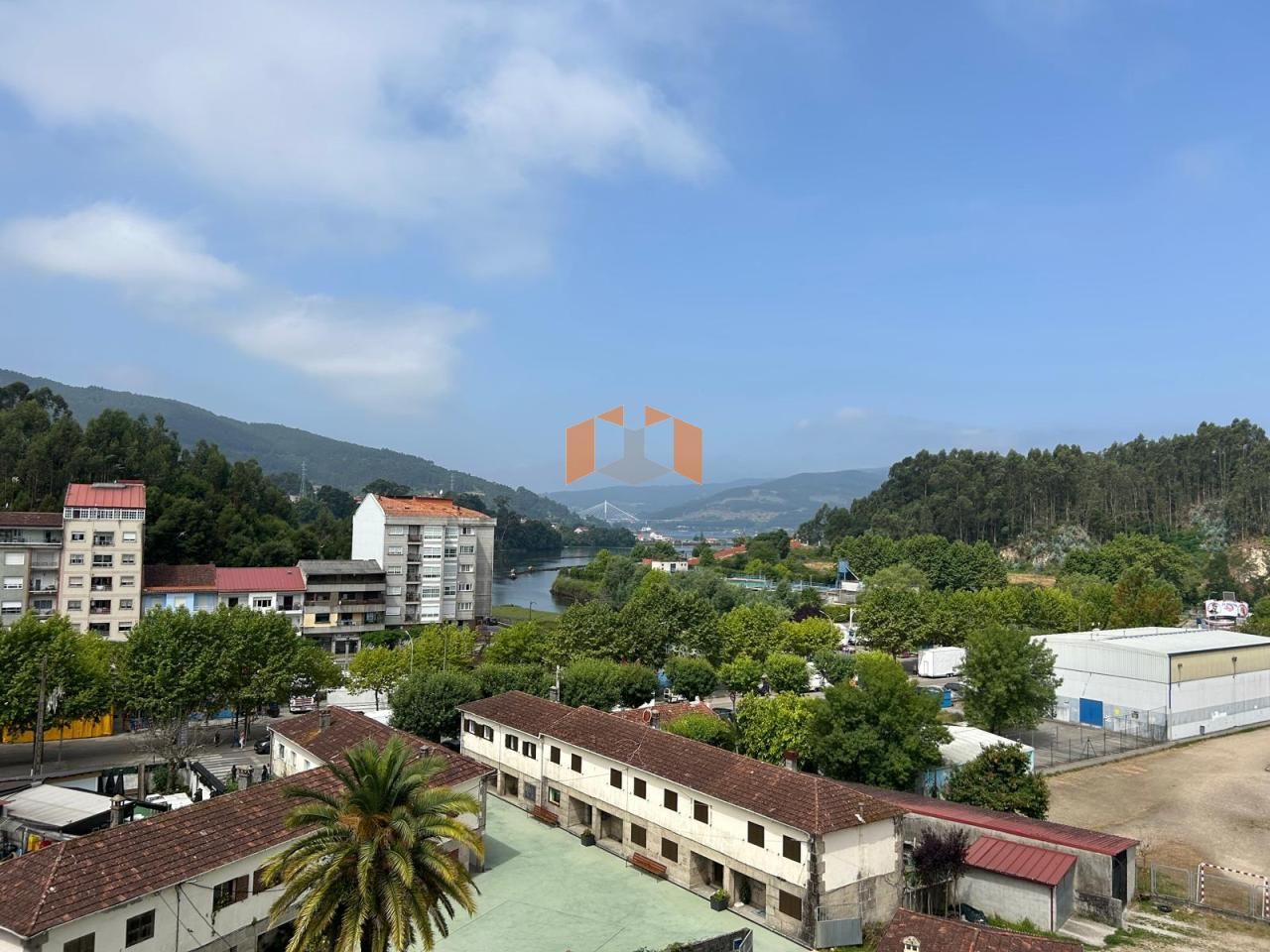 Exterior view of Attic for sale in Redondela  with Terrace and Storage room