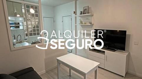 Foto 2 de Piso de alquiler en De la Huerta de Castañeda, Puerta del Ángel, Madrid