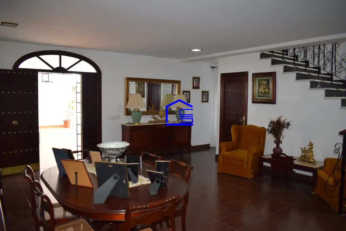 Country house zum Verkauf in Puerto Real mit Privatgarten, Terrasse und Abstellraum