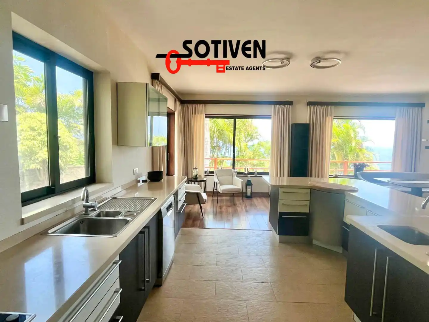 Cocina de Casa o chalet de alquiler en Los Realejos con Jardín privado y Terraza