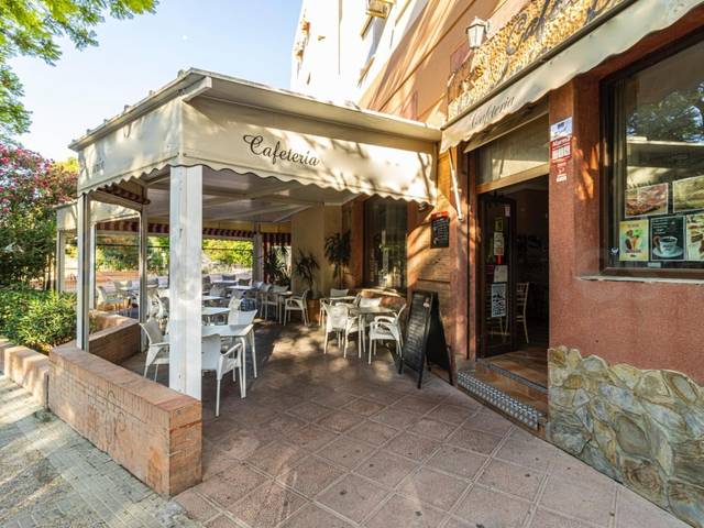Local comercial en Alquiler en Puertas del sur - Guadabajaque