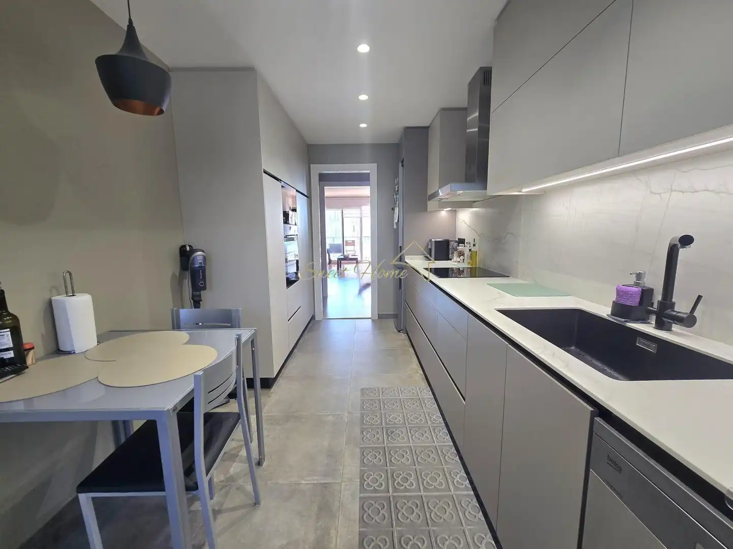 Küche von Wohnung zum Verkauf in Montgat mit Klimaanlage, Heizung und Parkett