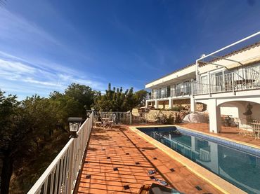 House with pool to rent in Galera