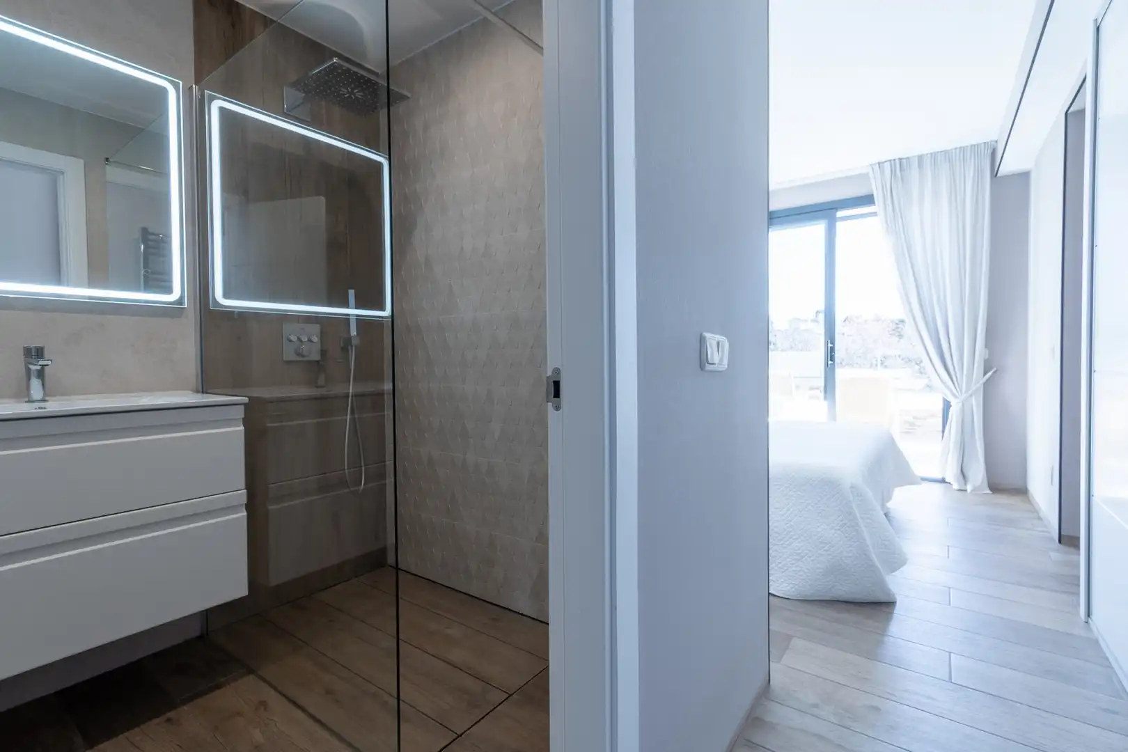 Bathroom of Attic for rent in Marbella  with Air Conditioner, Heating and Terrace
