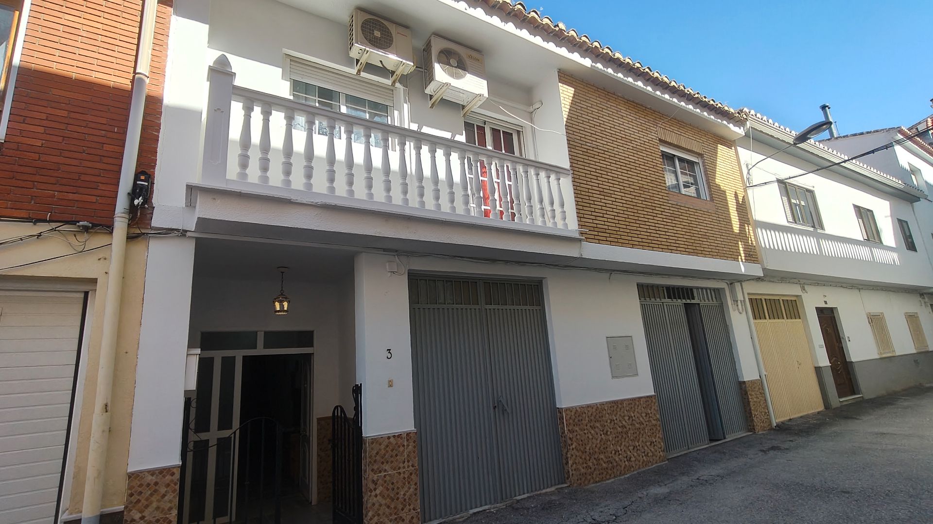 Vista exterior de Casa o chalet en venta en Baza con Aire acondicionado y Amueblado