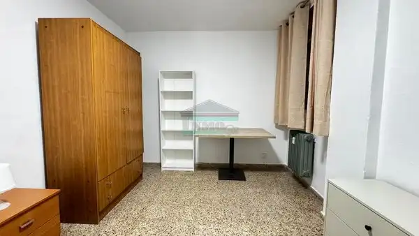 Bedroom of Flat for rent in Granada  with Furnished, TV and Balcony