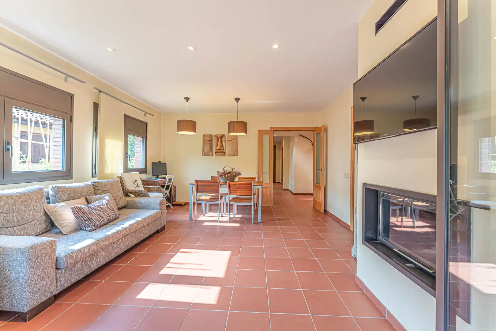 Villa con giardino in vendita a Sant Llorenç de la Muga, imagen 4