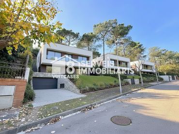 Terrenys i solars en venda a de Pere Corominas 28