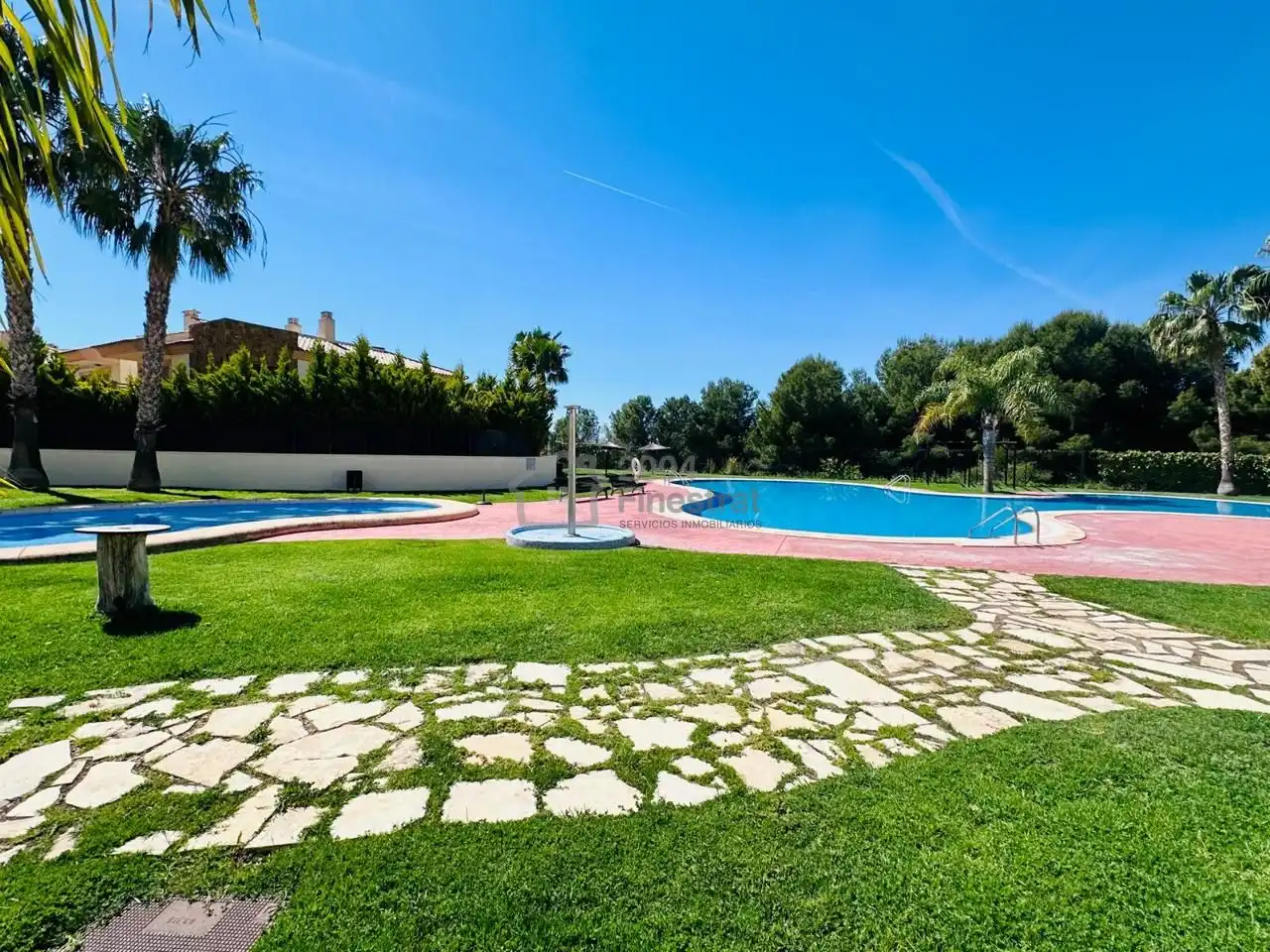Piscina de Planta baja de alquiler en Callosa d'en Sarrià con Aire acondicionado, Terraza y Amueblado