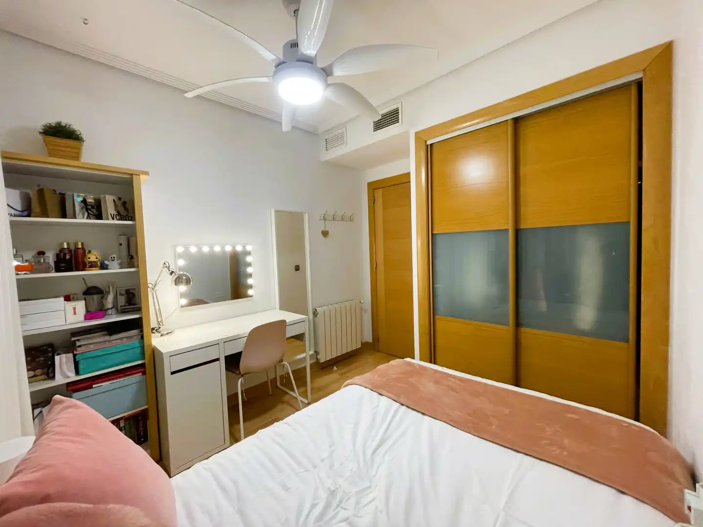 Bedroom of Flat for sale in Orihuela  with Air Conditioner, Heating and Terrace