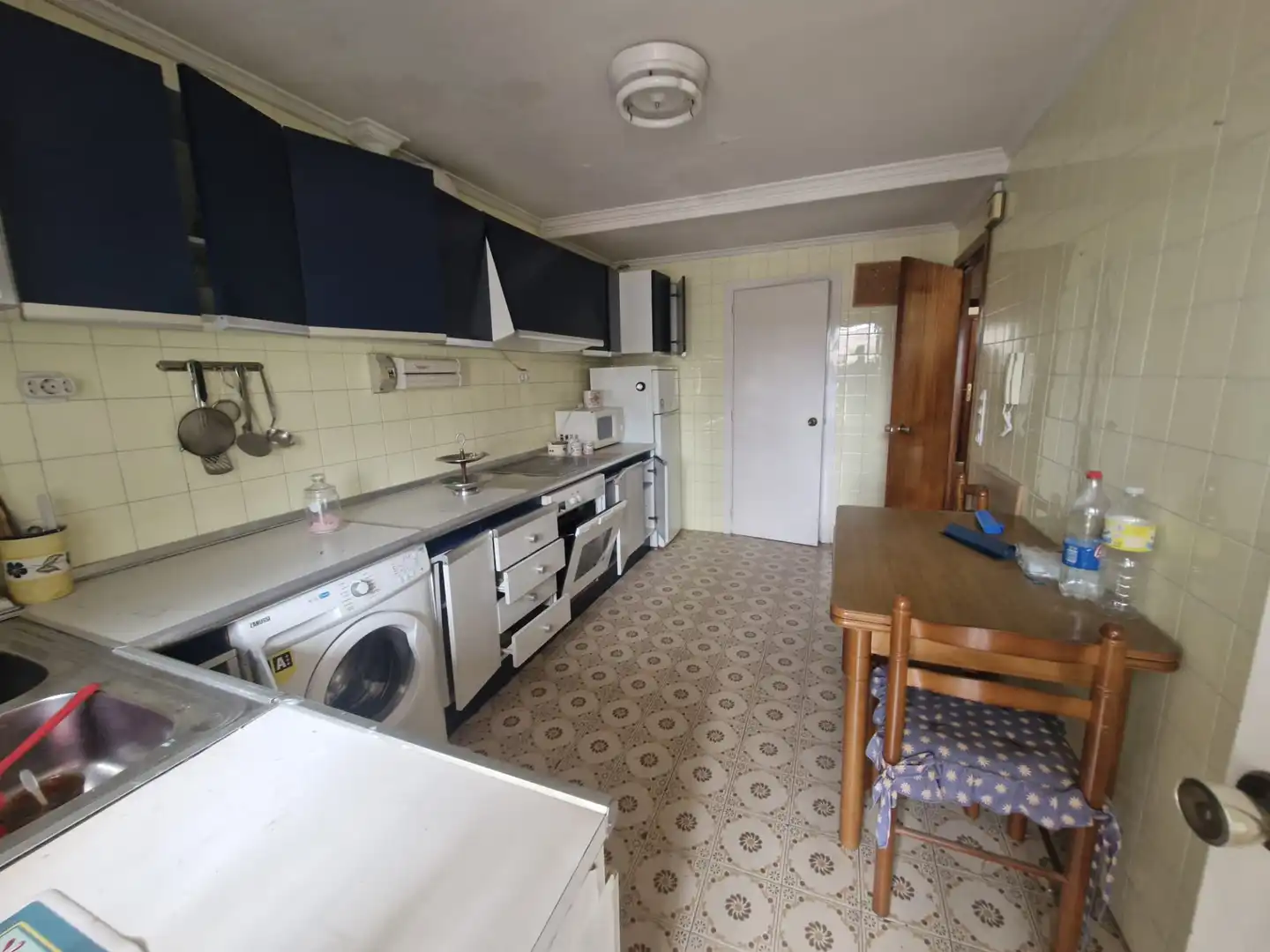 Kitchen of Flat for sale in Ourense Capital   with Heating, Parquet flooring and Terrace