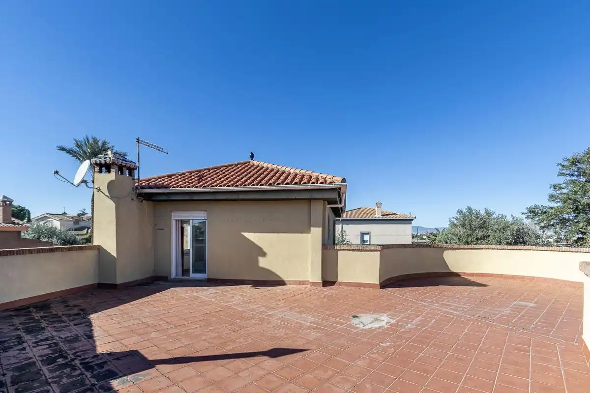 Terrassa de Casa o xalet en venda en Las Gabias amb Calefacció, Jardí privat i Terrassa