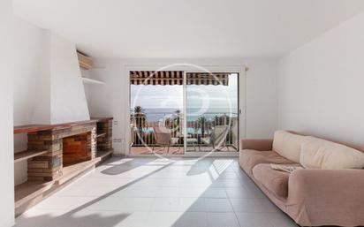 Living room of Flat for sale in El Masnou  with Air Conditioner, Heating and Terrace