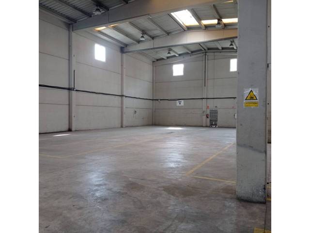 Nave industrial en Alquiler en Calle Can Salvatella,  Barberà del Vallès, Barcelo en Centre - Eixample – Can Llobet