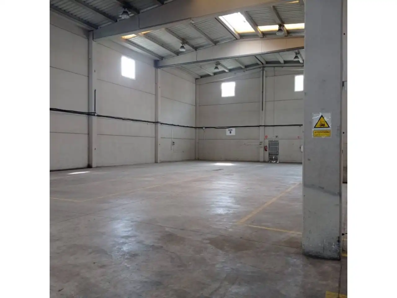 Nave industrial de alquiler en Barberà del Vallès