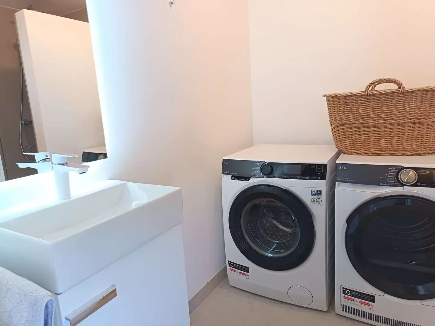 Bathroom of Houses for sale in Llubí  with Heating, Terrace and Furnished