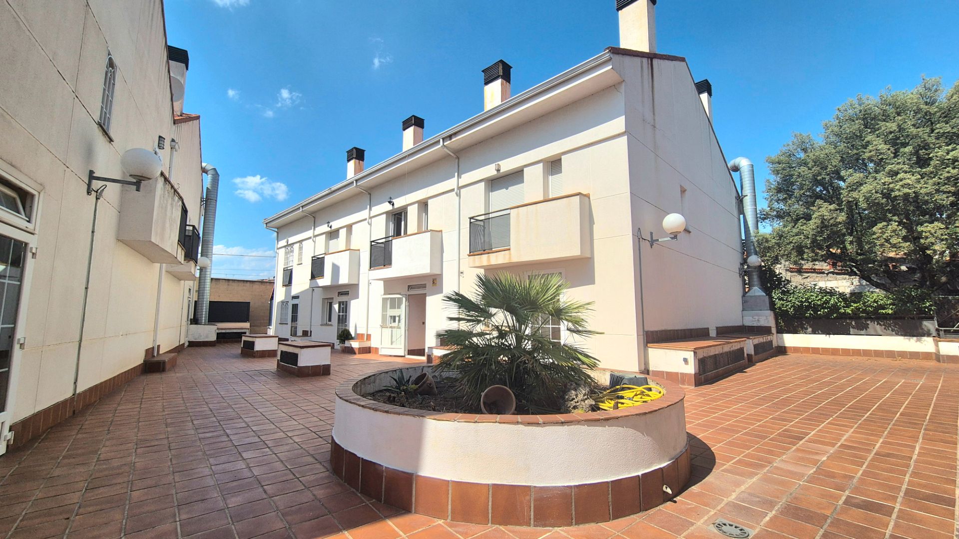 Exterior view of Single-family semi-detached for sale in Collado Villalba  with Heating, Terrace and Oven