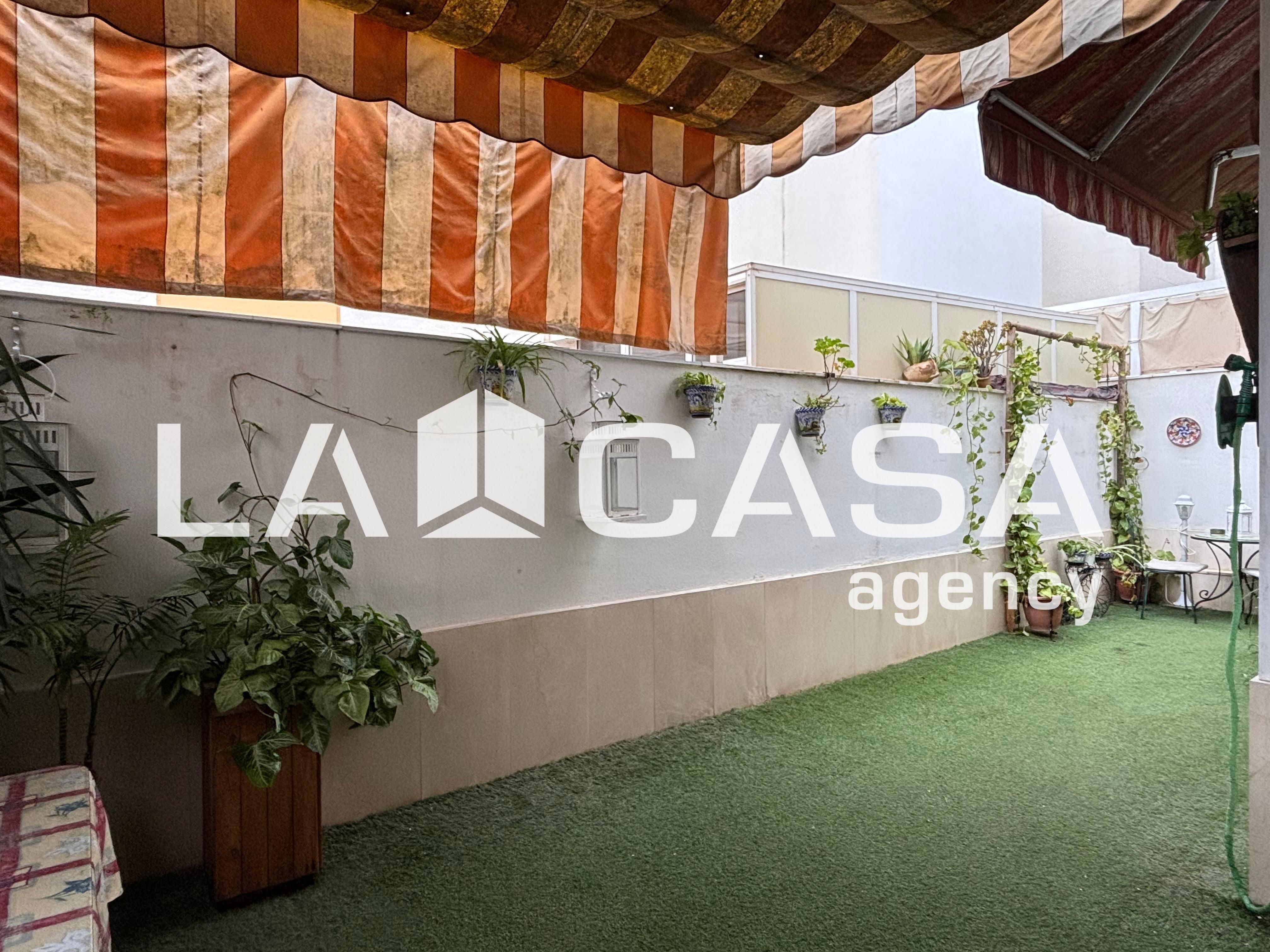 Terrace of Single-family semi-detached for sale in Montequinto  with Storage room