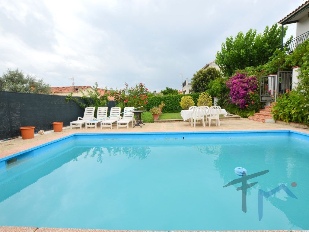 Swimming pool of House or chalet for sale in Masquefa