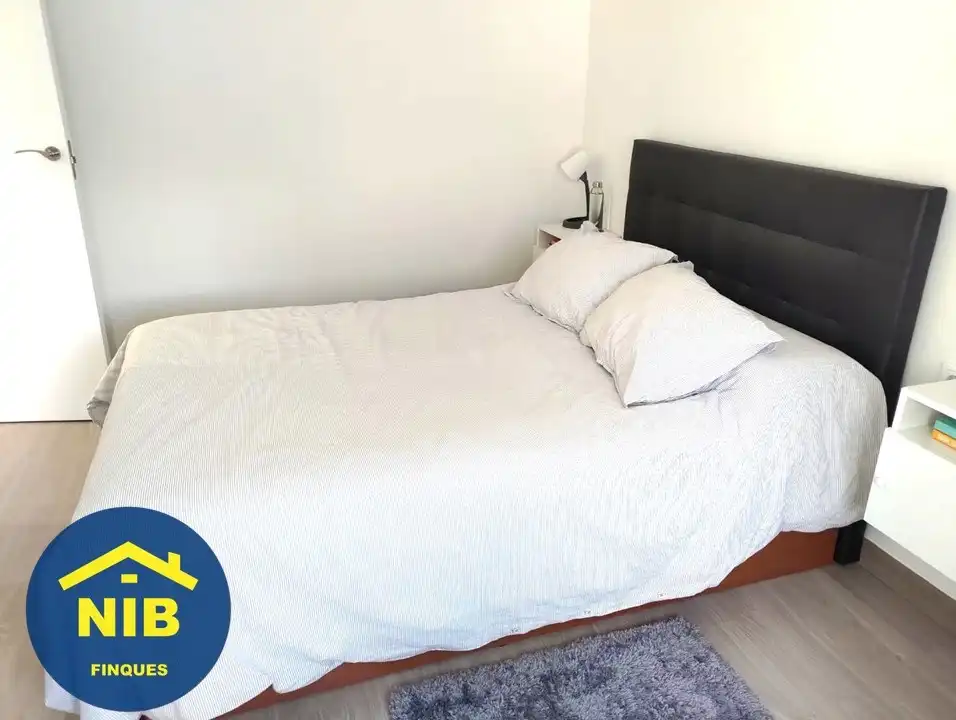 Habitación de Piso en venta en Barcelona con Calefacción, Parquet y Horno