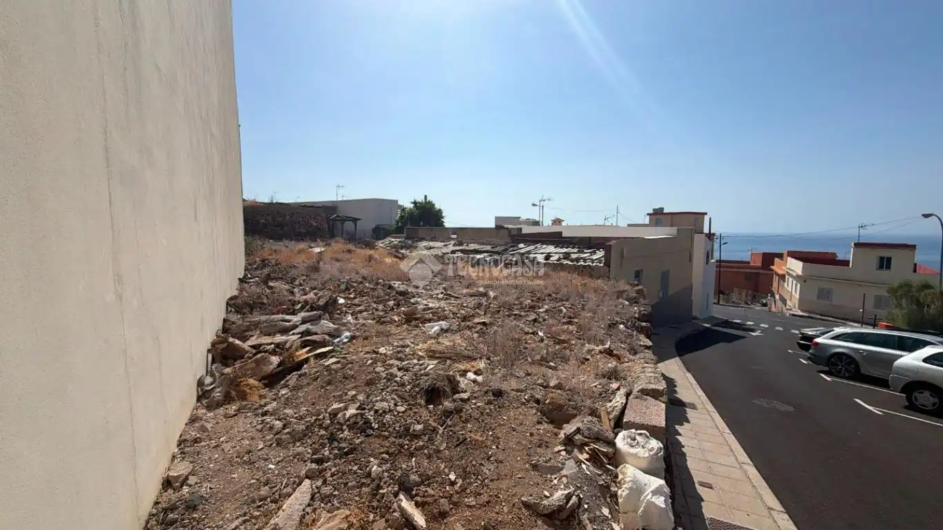 Casa o xalet en venda en Candelaria amb Jardí privat