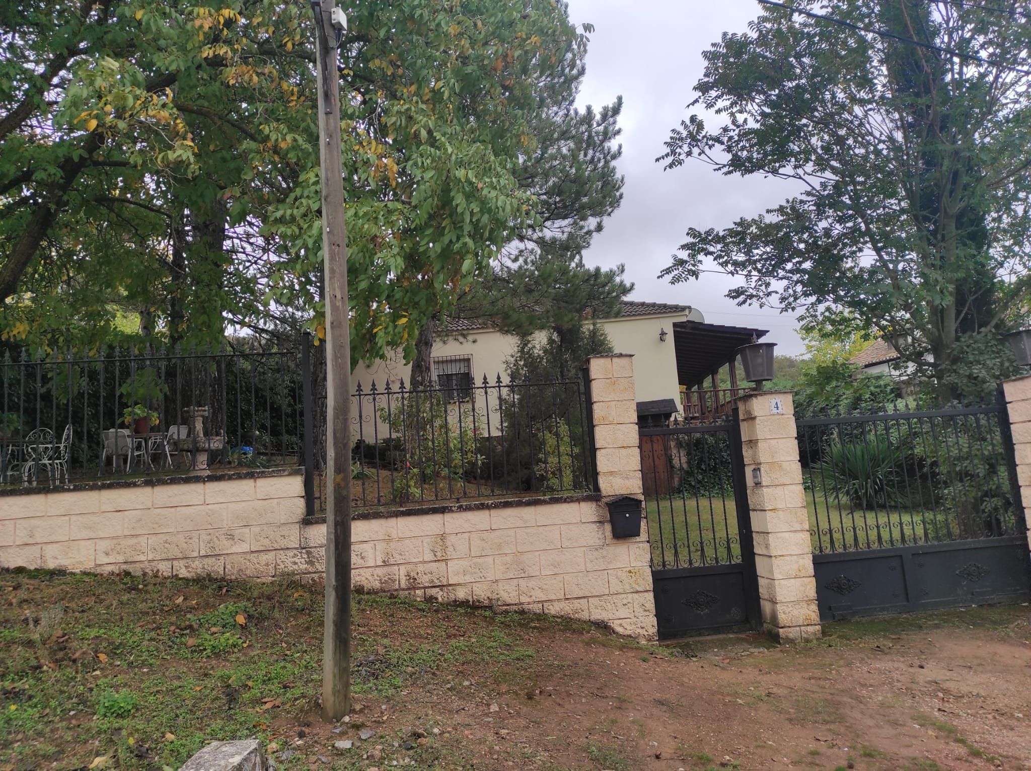 Vista exterior de Finca rústica en venda en Alcaraz amb Calefacció, Jardí privat i Terrassa