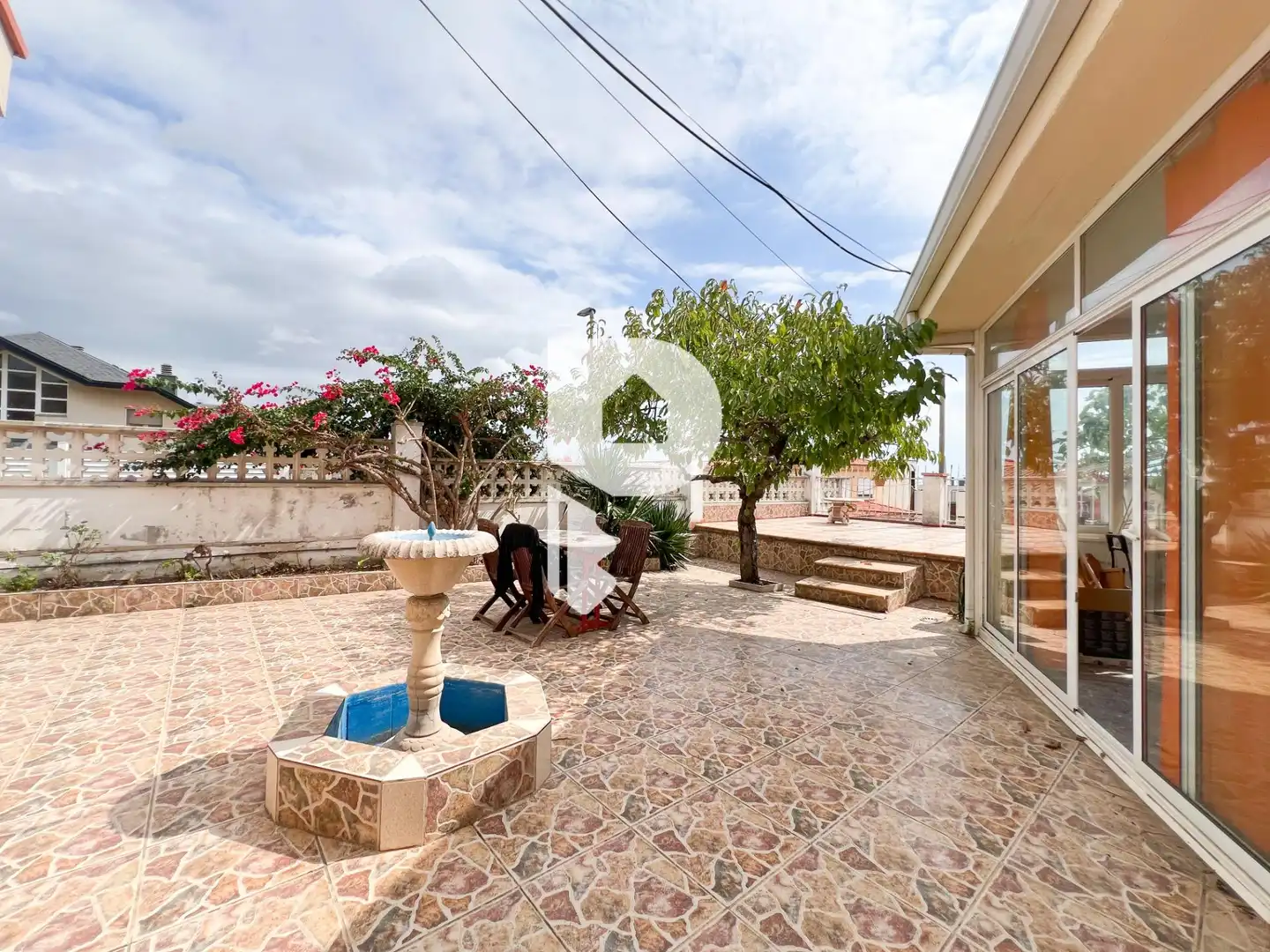 Terraza de Casa o chalet en venta en Sant Boi de Llobregat con Calefacción, Jardín privado y Terraza