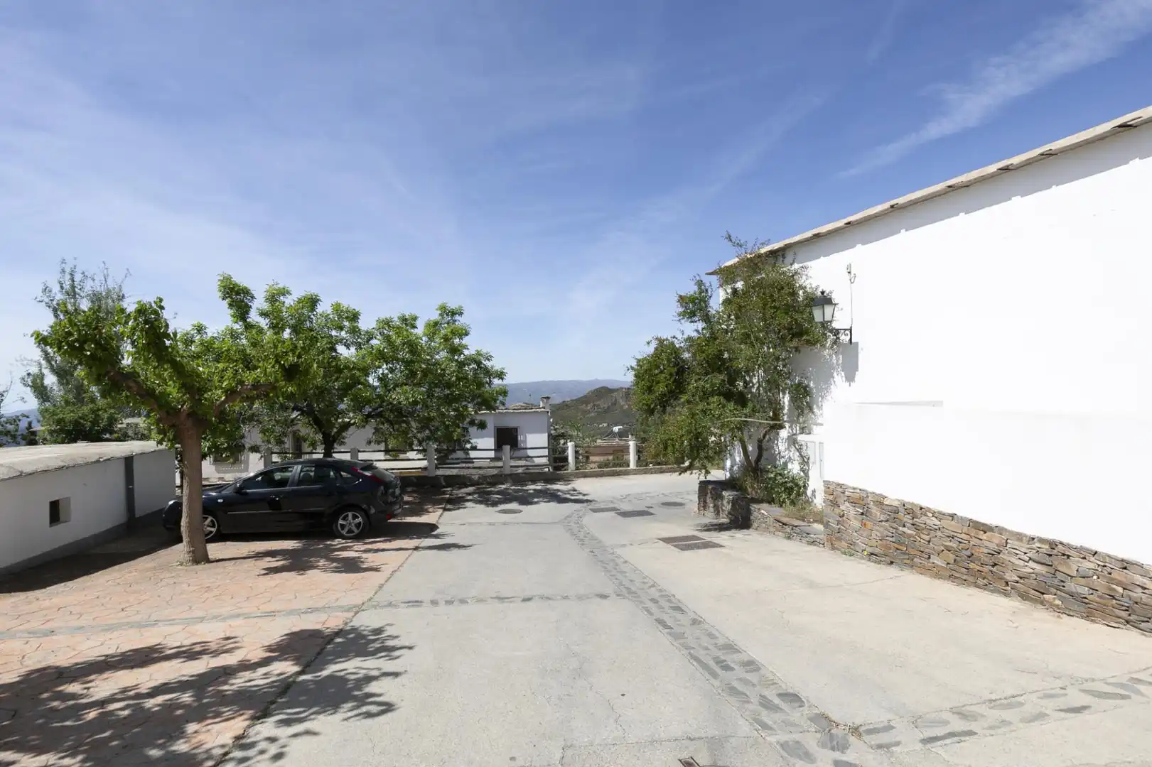 Vista exterior de Piso en venta en Nevada con Calefacción