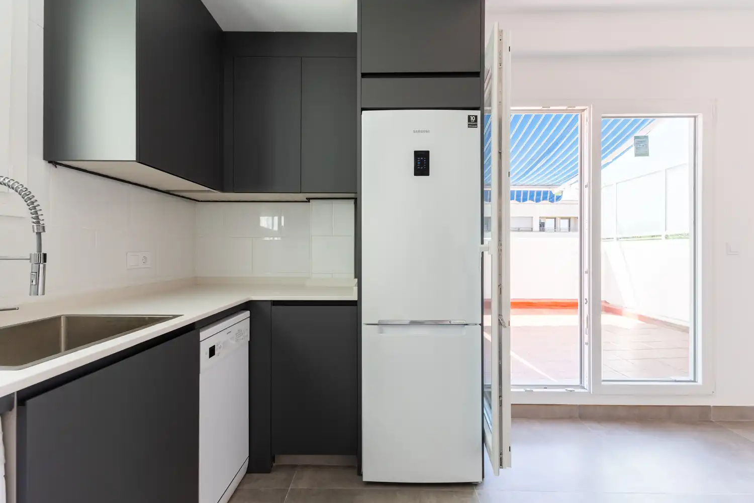 Cocina de Ático de alquiler en Valencia con Aire acondicionado, Calefacción y Terraza